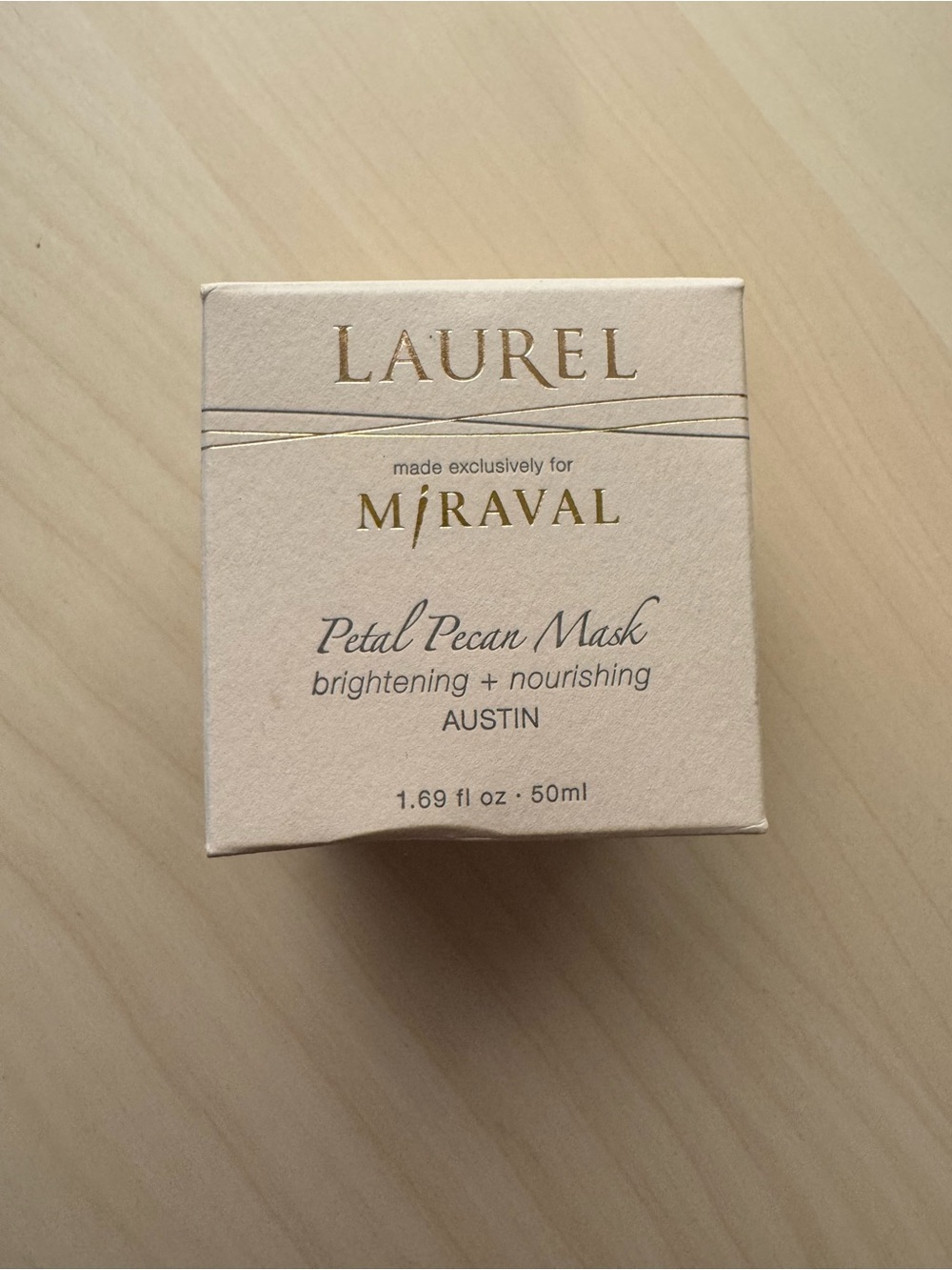 NIB✨ Petal Pecan Mask - Miraval Exclusive